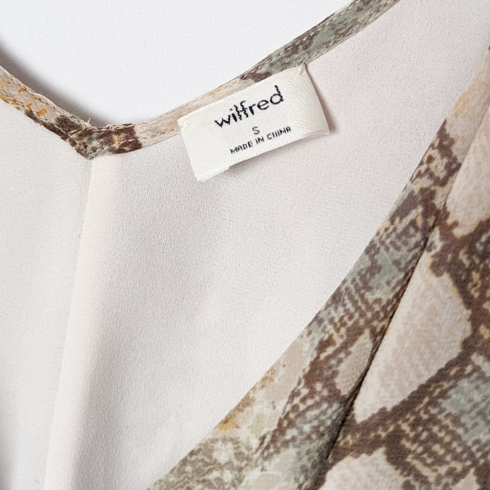 ❌SOLD ❌WILFRED Beaune Dress Pleated Wrap Midi Dress White Snake Print Small - Picture 10 of 11